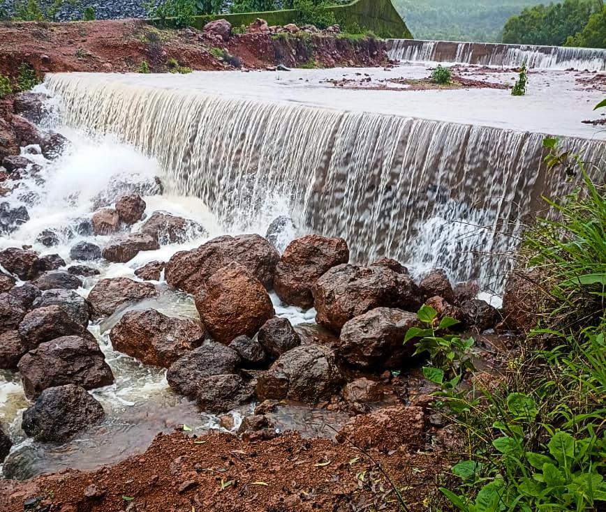 Chalobahills Farmstay Resort Ajra Екстер'єр фото