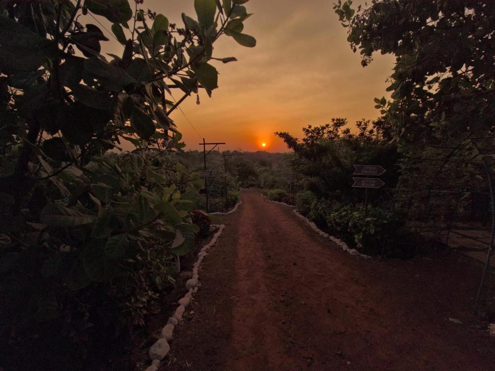 Chalobahills Farmstay Resort Ajra Екстер'єр фото