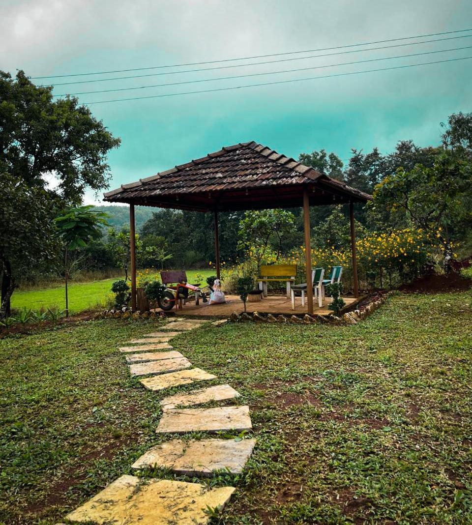 Chalobahills Farmstay Resort Ajra Екстер'єр фото